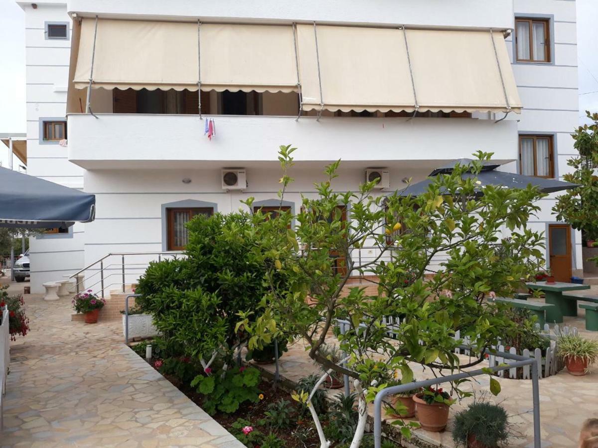 Villa Vela Ksamil Exteriör bild
